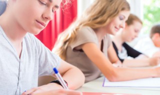 辽阔的阔组词（辽阔的阔组词怎么组）