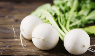 白萝卜能和绿豆一起煲汤吗 白萝卜能和绿豆一起煲汤吗孕妇