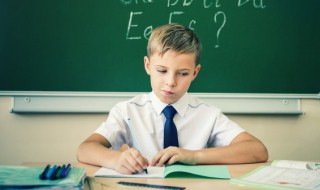 形容在行业内很有名的成语 形容在业界很有名的成语