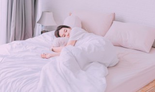 梦见掉了好多牙齿吐出一把(梦见掉了好多牙齿吐出一把但没出血)