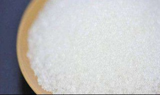 用白糖水洗脸是真的能美白吗（用白糖水洗脸有什么好处）