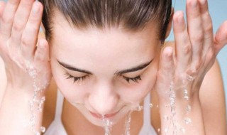 是先擦爽肤水还是先抹防晒霜? 先擦爽肤水还是先擦防晒霜