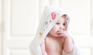 如何选择婴儿防晒霜 婴儿防晒霜怎么选