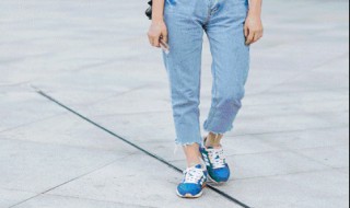 运动鞋咋穿衣服 运动鞋咋穿衣服合适