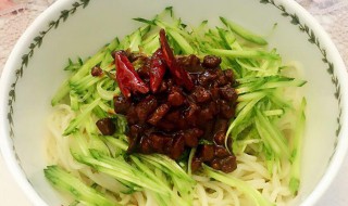 炸酱面蘑菇豆瓣酱的做法窍门 家常炸酱面最简单做法步蘑菇