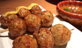 酸甜丸子串（酸甜丸子怎么做好吃）