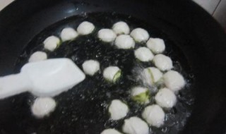 肉丸儿紫菜汤（紫菜肉丸汤的功效与作用）