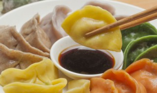 五彩饺子的做法 五彩饺子的做法大全图片