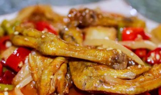 脱骨鸭脚板怎么做（脱骨鸭脚板怎么做好吃又简单）