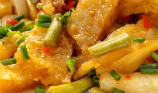 猪皮炸过之后怎么做（猪皮炸过之后怎么做才好吃）