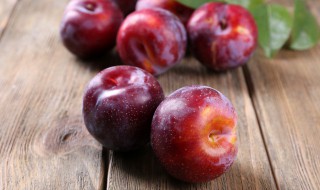 吃完榴莲可以吃李子吗（吃了榴莲可以吃桃子和李子吗）