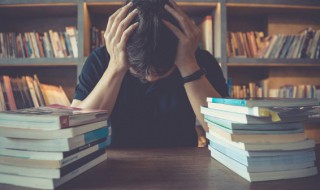 成语磕磕碰碰是什么意思（磕碰的成语）