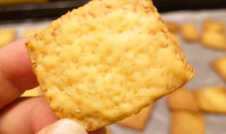 玉米面锅巴的做法（玉米面锅巴的做法家常做法窍门）