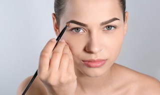 真人雾眉上色技巧（真人雾眉操作流程视频）