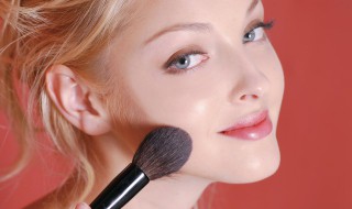 女生素颜妆的上妆步骤 女生素颜妆怎么画
