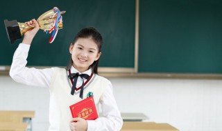 轧的多音字组词（朝的多音字组词）