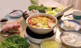 自热火锅怎么弄步骤(自热火锅该怎么弄)