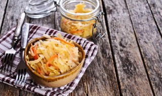 正宗东北杀猪菜的做法 正宗东北杀猪菜的做法视频窍门