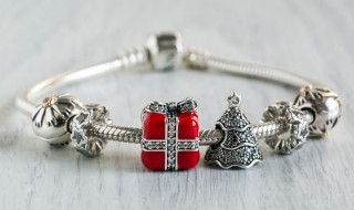 女生手链搭配技巧(女生手链搭配技巧图片)