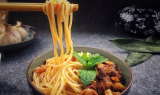 红烧牛肉面酱料制作方法（秘制红烧牛肉面）