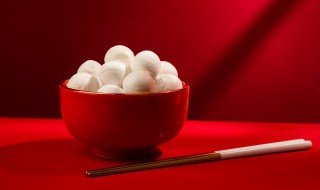 糯米红汤丸子怎么做 红糖糯米丸子汤的做法