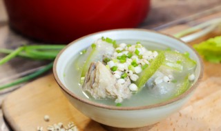 薏米鲫鱼汤做法步骤 薏米鲫鱼汤做法步骤