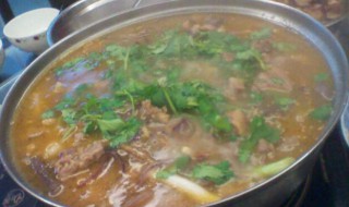 鸭肉红汤怎么做(鸭肉红汤怎么做才好吃)