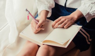 关于秋天的好段摘抄（秋天美句摘抄大全）