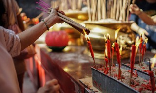 寺庙烧包怎么写（祭祀烧包怎么写）