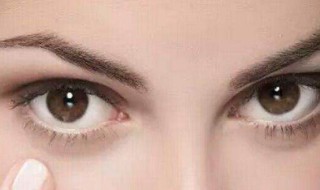 如何戴美瞳不眨眼小窍门 怎样戴美瞳不眨眼