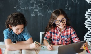 达尔文的代表作 达尔文的代表作《物种起源》提出了生物进化论学说