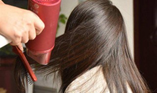 用吹风机吹头发有没有危害（用吹风机吹头发有危害吗）