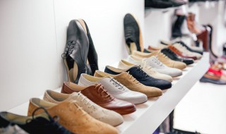 杏色鞋子百搭吗（杏色鞋子搭配图片）