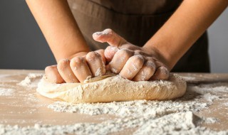 酵母要是放多了会怎么样呢（酵母要是放多了会怎么样呢）