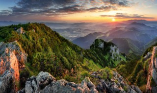 黄山在哪里个城市（黄山位于哪里）