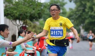 马拉松的由来历史故事（马拉松的由来历史故事英文版）