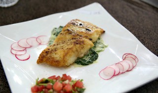 红酒烩龙利鱼步骤（红酒烩龙利鱼步骤图）