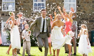 闺蜜结婚暖心朋友圈文案(闺蜜结婚暖心朋友圈文案图片)