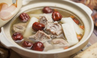 好喝有营养的玉米排骨汤做法 大厨教你做玉米排骨汤
