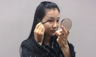 为什么化妆和不化妆差别很大 为什么化妆和不化妆差别很大呢