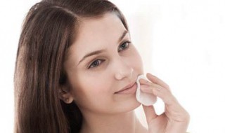 女生油性皮肤该如何保养（女生油性皮肤该如何保养皮肤）