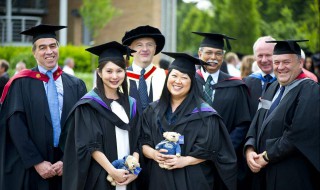 本科毕业自我鉴定(本科毕业自我鉴定800字范文)