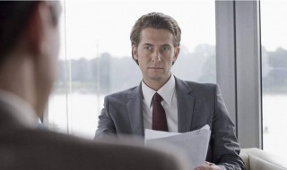 求职自我介绍范文（求职自我介绍范文100）