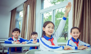 对镜帖花黄帖的意思是什么 对镜贴花黄中帖的意思