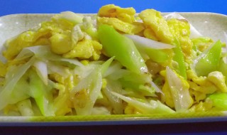 怎么做炒大葱 如何炒大葱