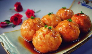 狮子头怎么做又软又香 狮子头怎么做又软又香视频