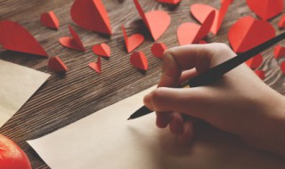 二年级作文我的好朋友（二年级作文我的好朋友300字）