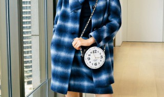 长格子百褶裙的穿搭方法（格子百褶裙怎么搭配）