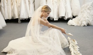 头纱怎么戴的方法 头纱怎么戴的方法好看