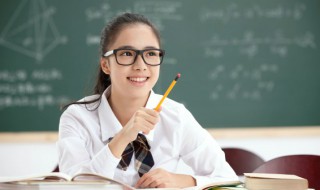 香山居士是指哪位诗人（香山居士是指哪位诗人 六一居士）